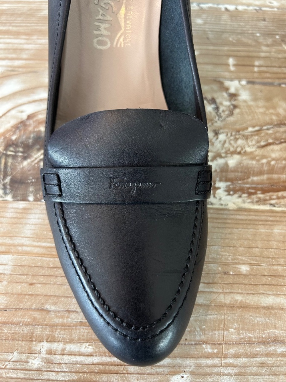 Salvatore Ferragamo Black Leather Engraved Logo Penny Loafer Heel Pump Sz 9.5 D - Picture 4 of 11